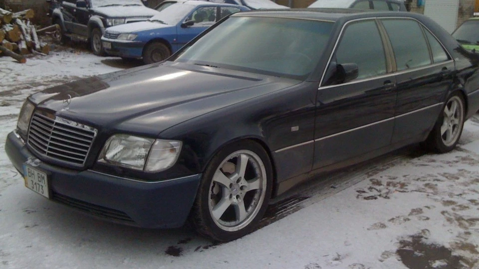 Mercedes-Benz S-Class 600SEL 4