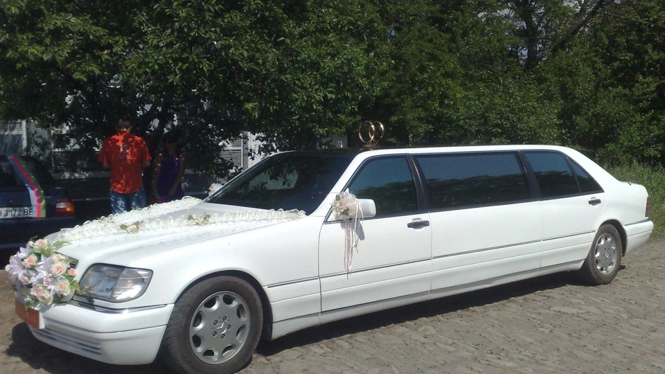 Mercedes-Benz S-Class білий комфортний лімузин 5