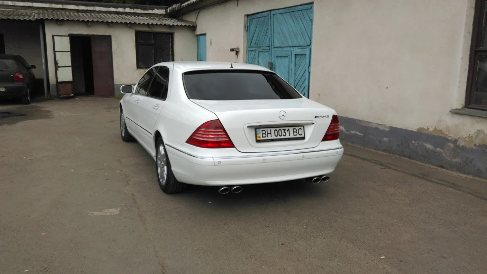 Mercedes-Benz S-Class Білий...білий 4.3