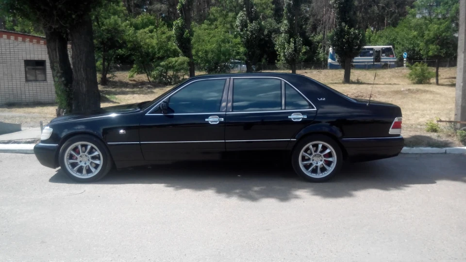 Mercedes-Benz S-Class Чорний Кабан 2