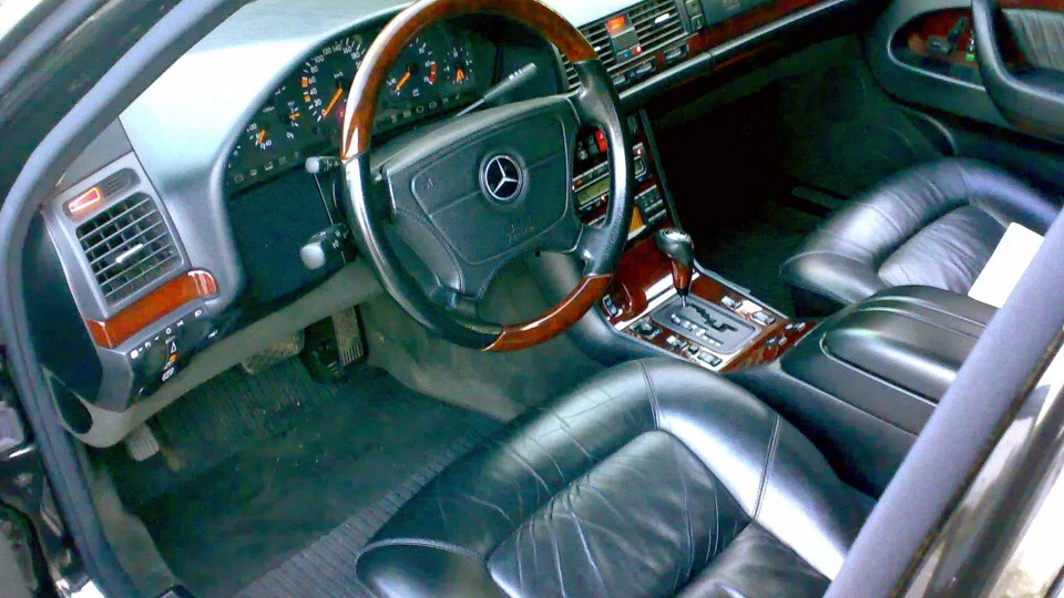 Mercedes-Benz S-Class Чорний Кабан 2