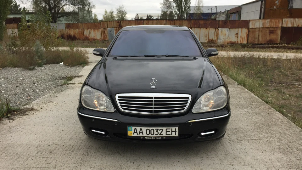 Mercedes-Benz S-Class Чорний п'ятилітровий 2