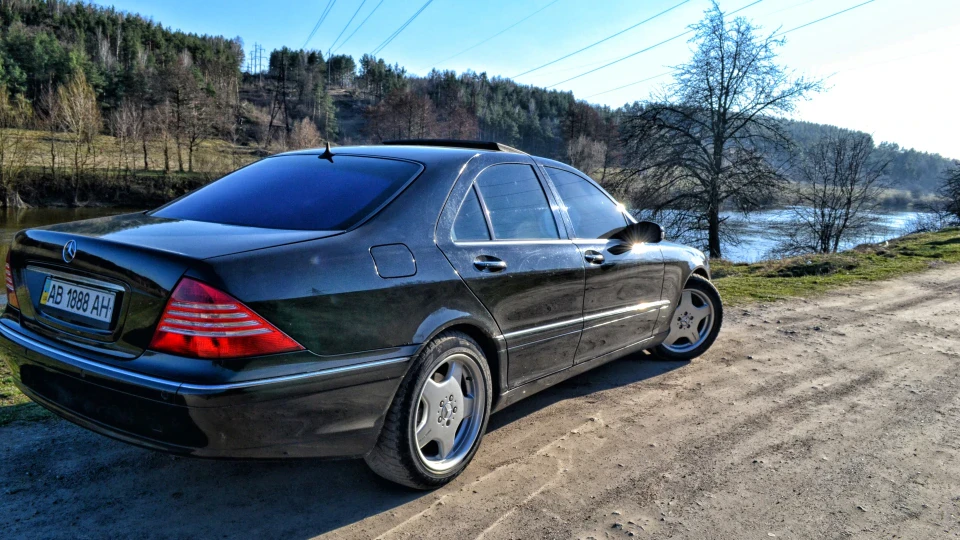 Mercedes-Benz S-Class Дельфін 3