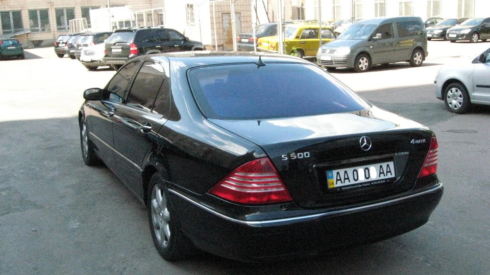 Mercedes-Benz S-Class Депутатський жоповоз 3
