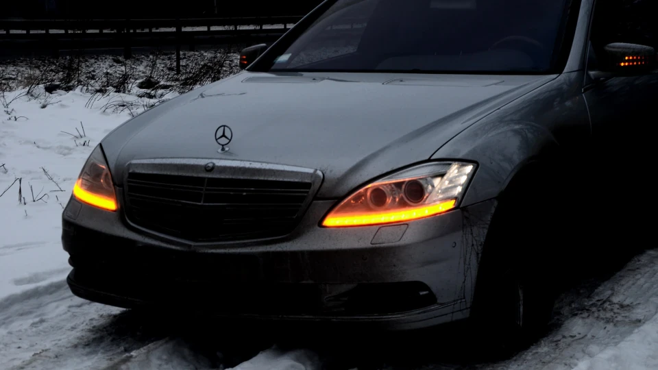 Mercedes-Benz S-Class GOLD WIND 3