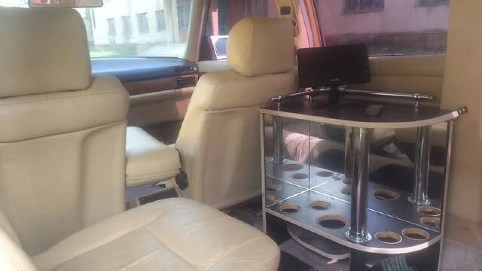 Mercedes-Benz S-Class Limousine 4