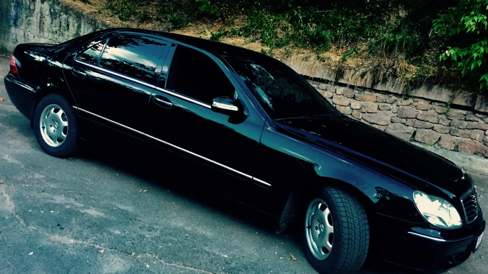 Mercedes-Benz S-Class Long 3