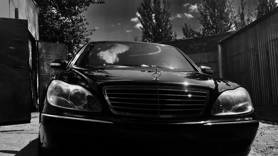 Mercedes-Benz S-Class Long 4