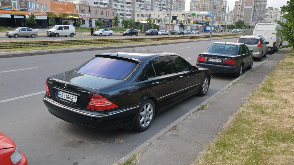Mercedes-Benz S-Class Long 4