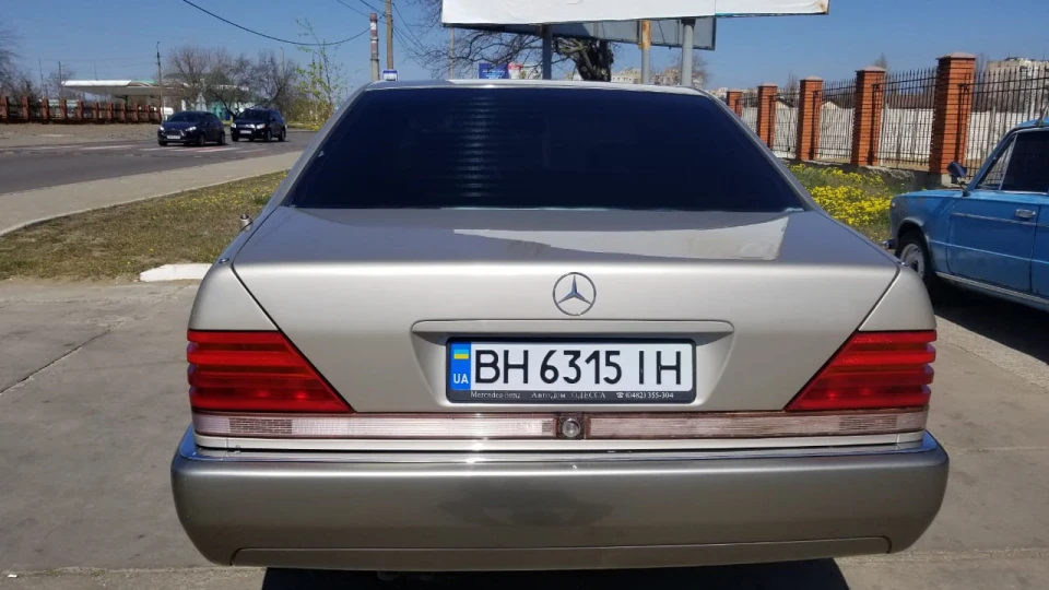 Mercedes-Benz S-Class Один з перших 4