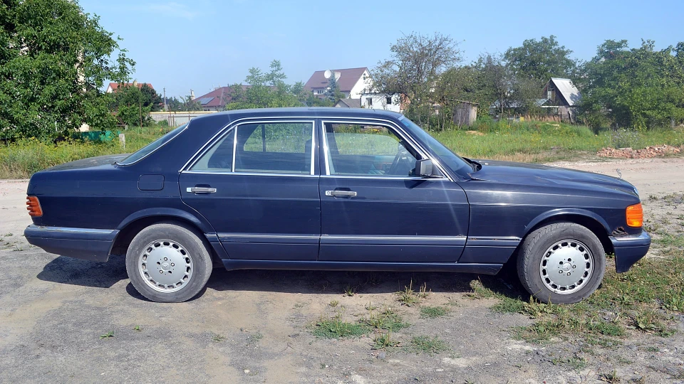 Mercedes-Benz S-Class Рестайл з 1985 на 1991 2