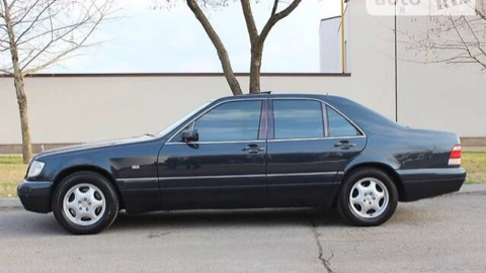 Mercedes-Benz S-Class S320-M104.994 4