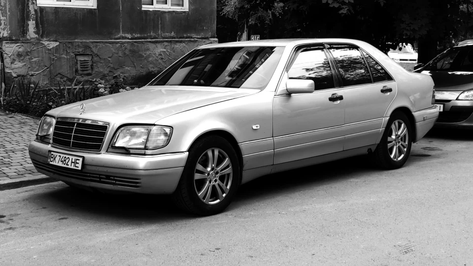Mercedes-Benz S-Class S500