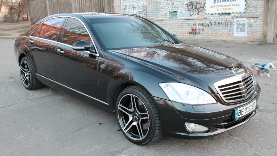 Mercedes-Benz S-Class S500
