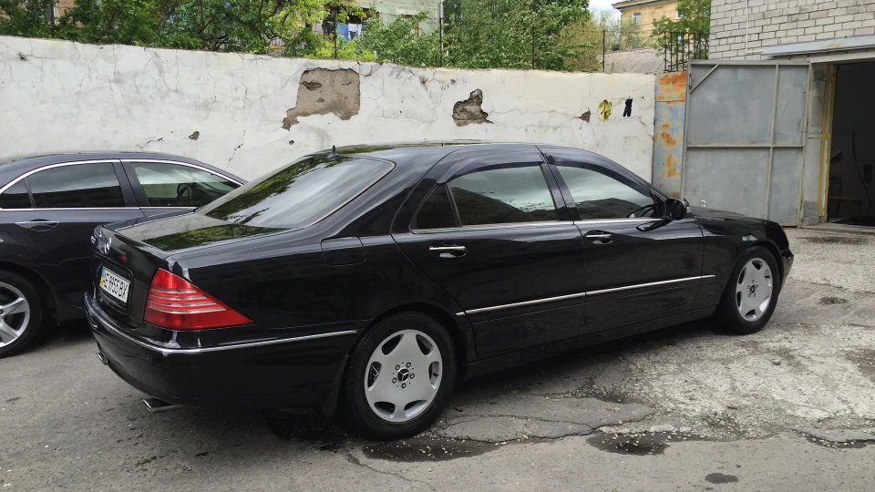 Mercedes-Benz S-Class S500 4