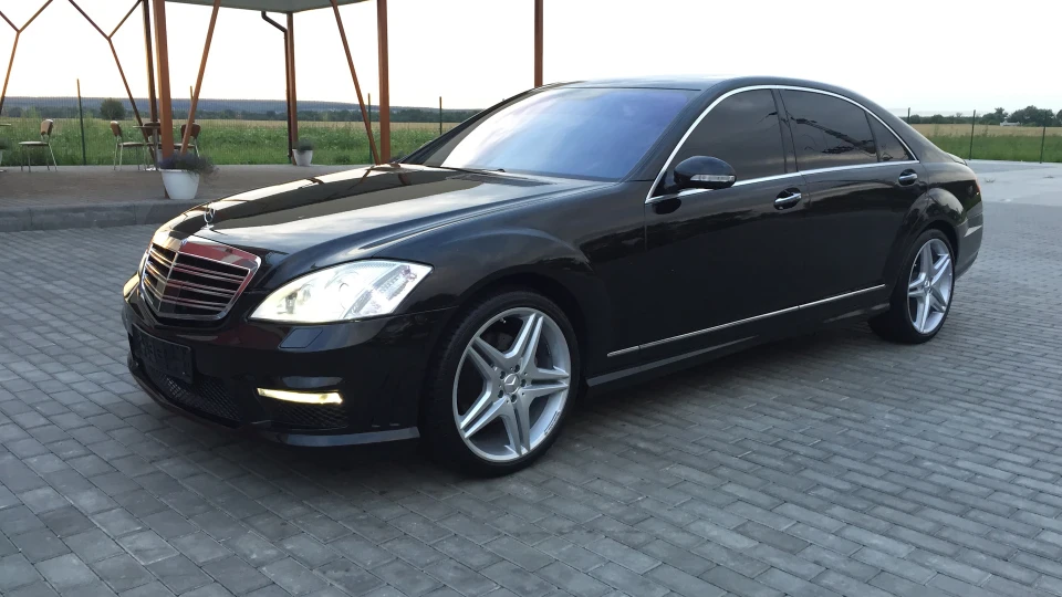 Mercedes-Benz S-Class S63 2