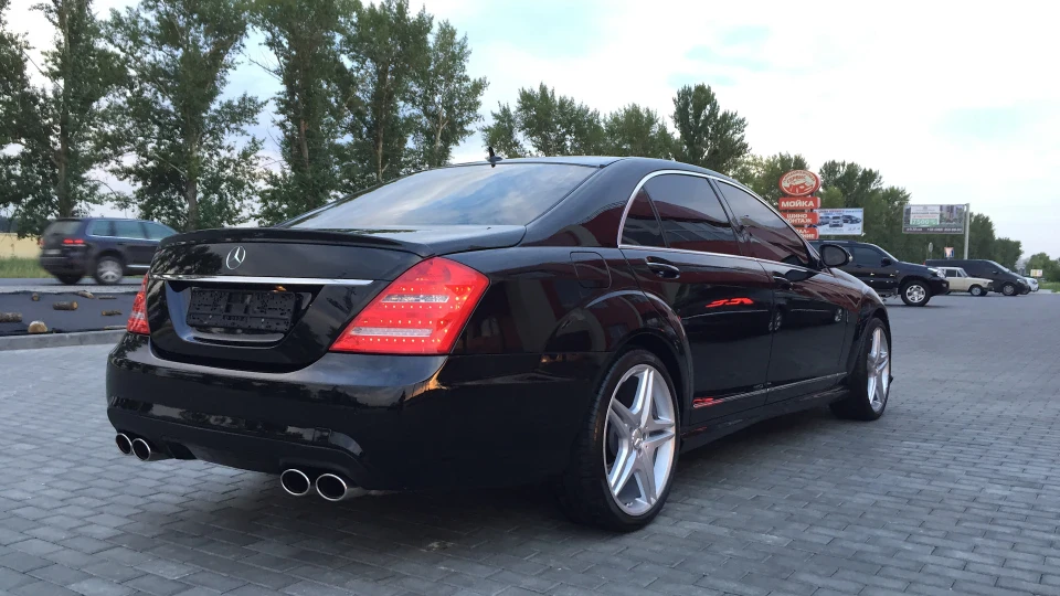 Mercedes-Benz S-Class S63 3