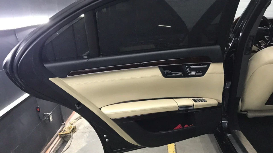 Mercedes-Benz S-Class V12 Biturbo 4