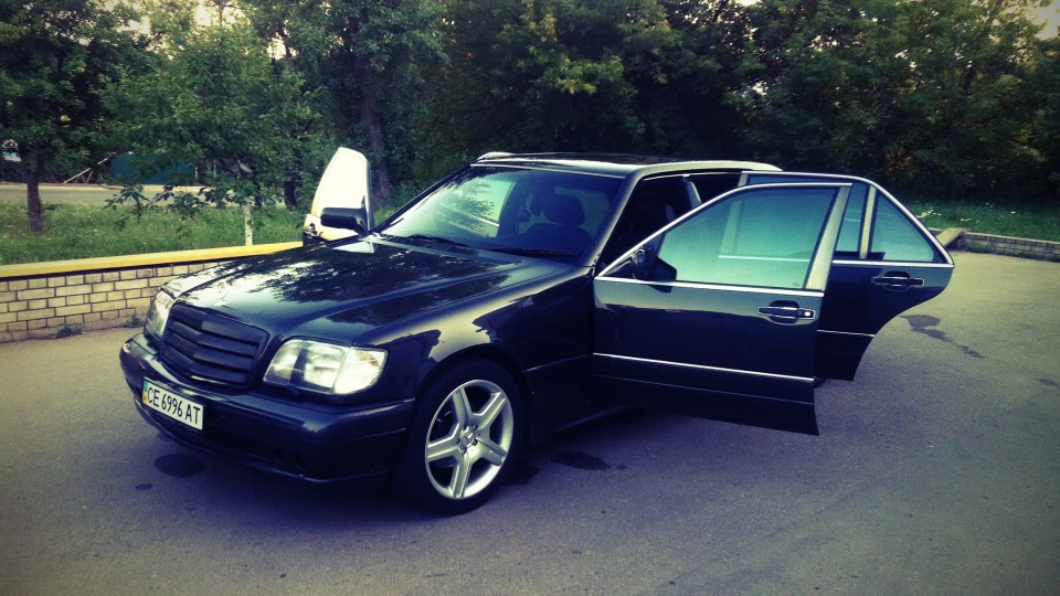 Mercedes-Benz S-Class V12 5