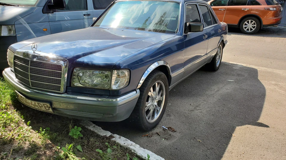 Mercedes-Benz S-Class w126