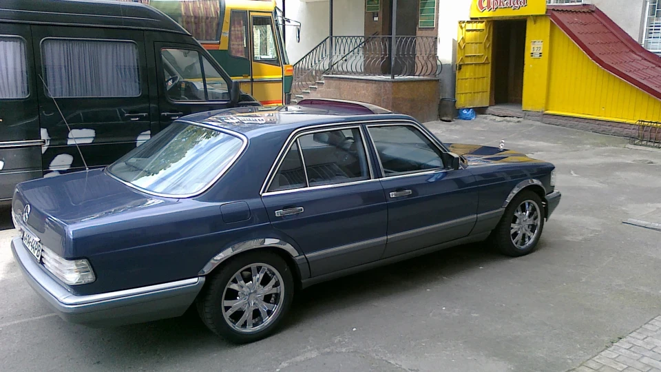 Mercedes-Benz S-Class w126 5