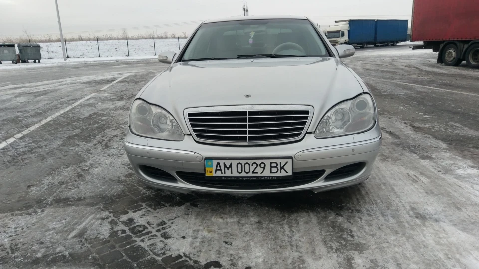 Mercedes-Benz S-Class w220 5