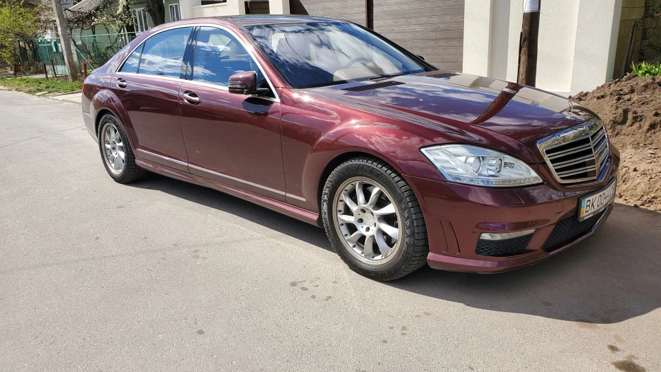 Mercedes-Benz S-Class w221 Вишневий 2