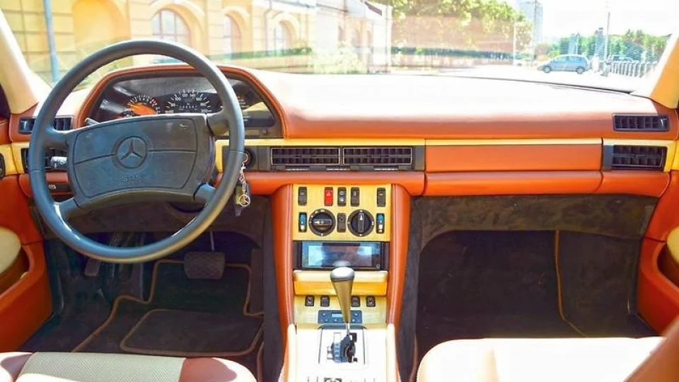Mercedes-Benz SEC-Class 2