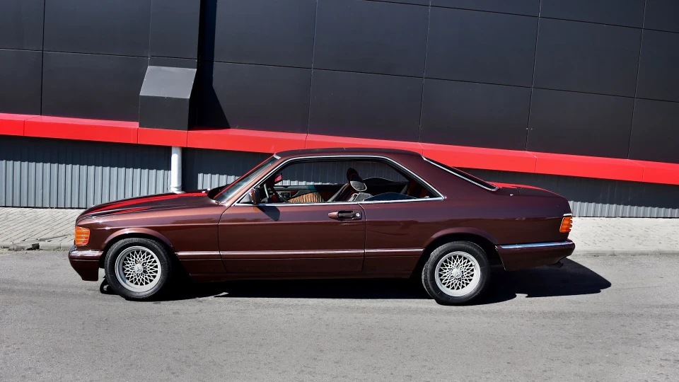 Mercedes-Benz SEC-Class 4