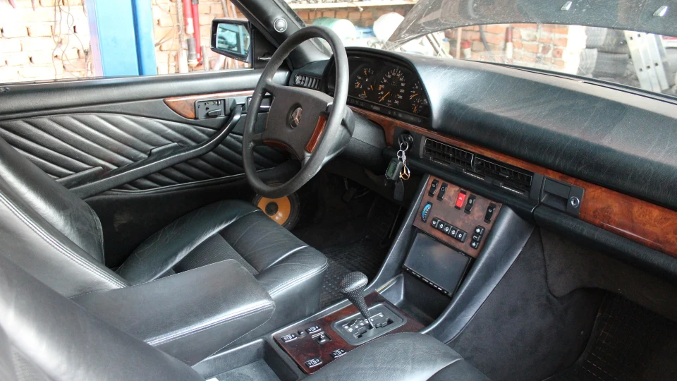 Mercedes-Benz SEC-Class 500 2