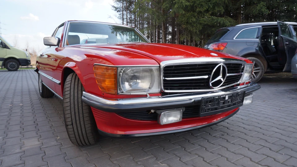 Mercedes-Benz SL-Class 4