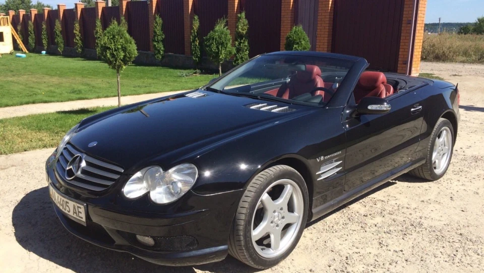 Mercedes-Benz SL-Class 3