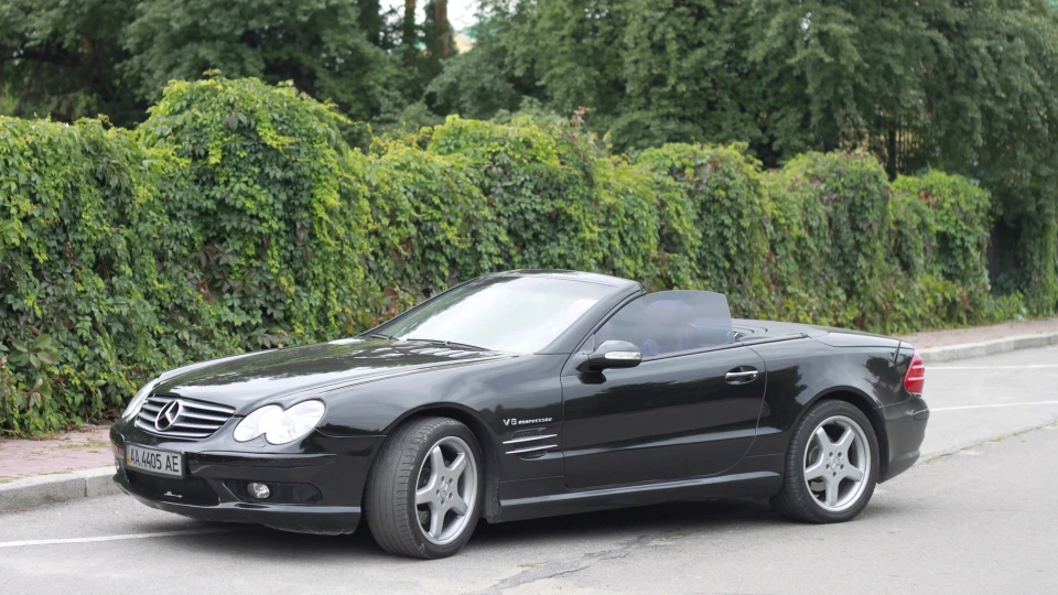 Mercedes-Benz SL-Class 5