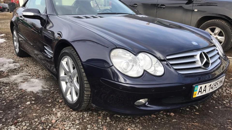 Mercedes-Benz SL-Class 2