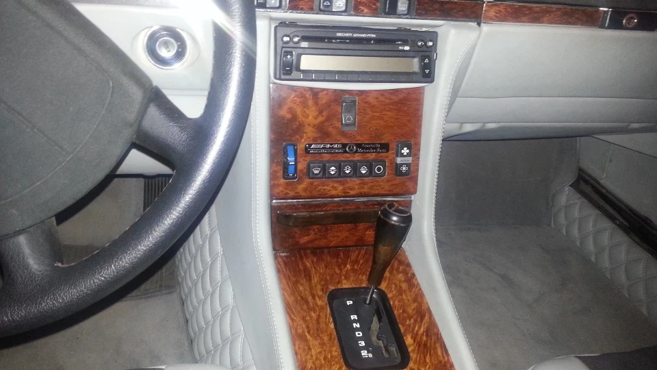 Mercedes-Benz SL-Class сірий металік, 5.6 4