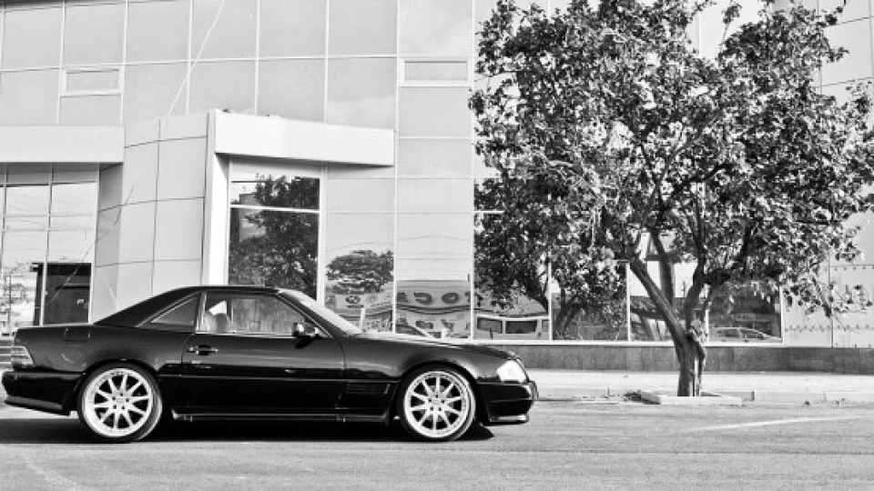 Mercedes-Benz SL-Class SL500 AMG 3