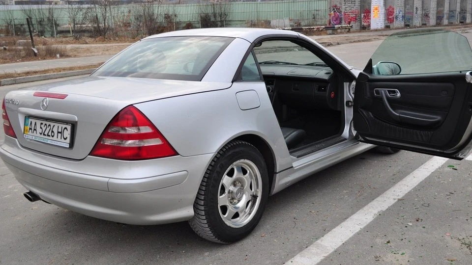 Mercedes-Benz SLK 2.0 турбо