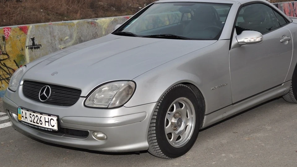 Mercedes-Benz SLK 2.0 турбо 4