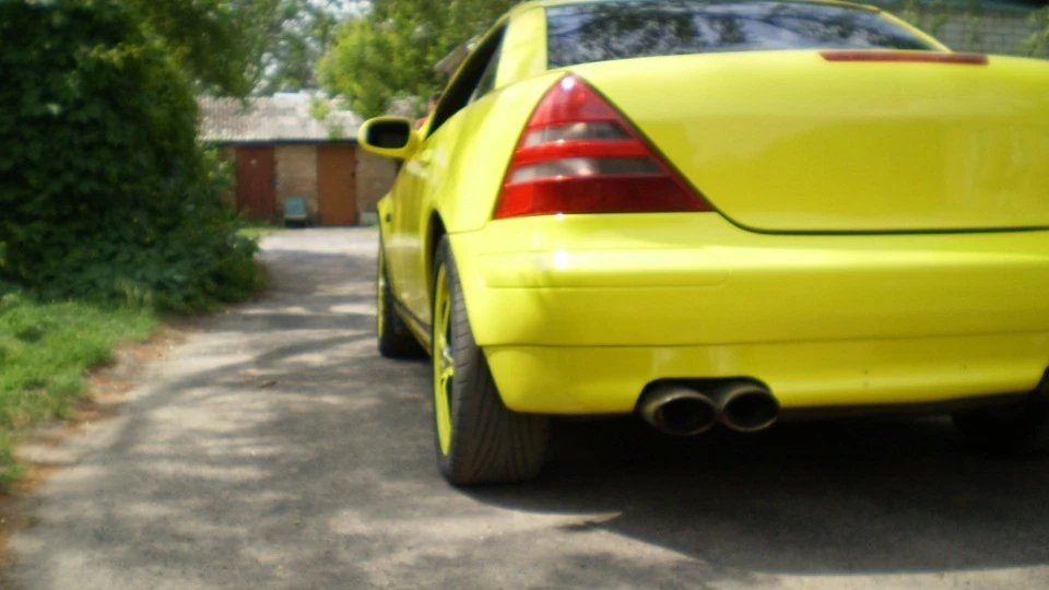 Mercedes-Benz SLK Жовтий шершень ) 3