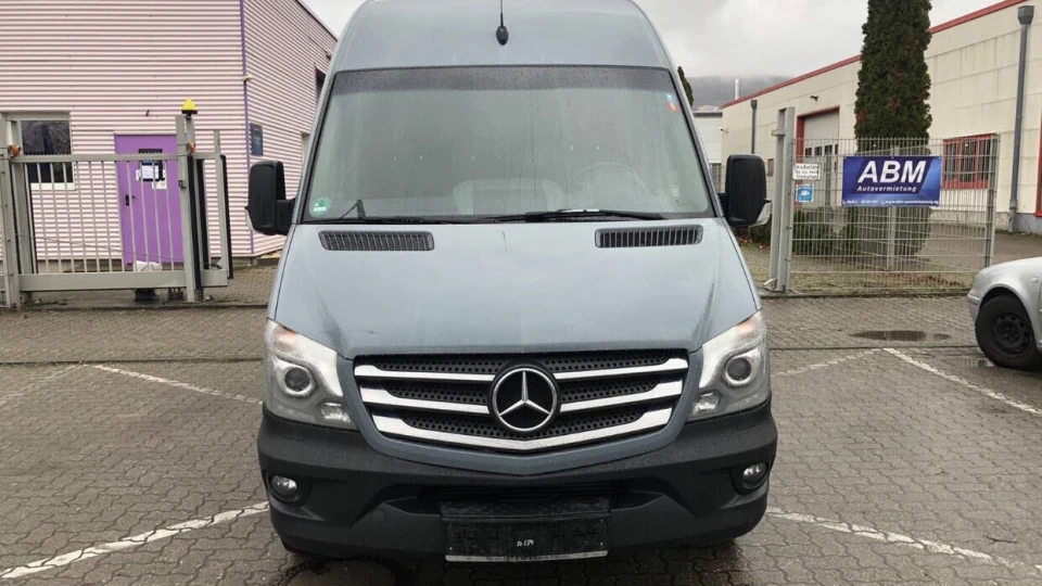 Mercedes-Benz Sprinter
