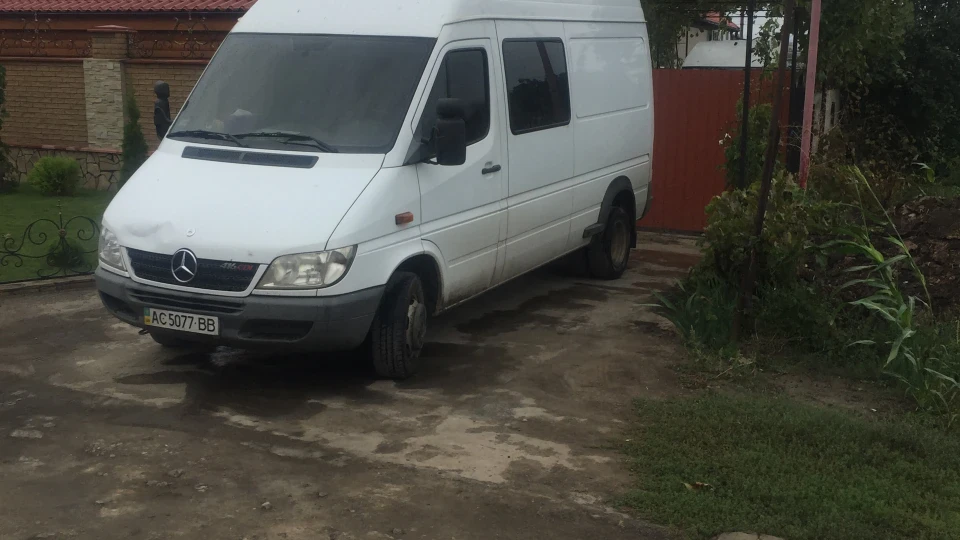 Mercedes-Benz Sprinter 4