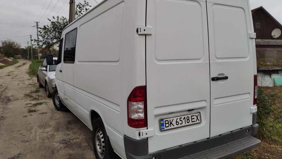 Mercedes-Benz Sprinter 2
