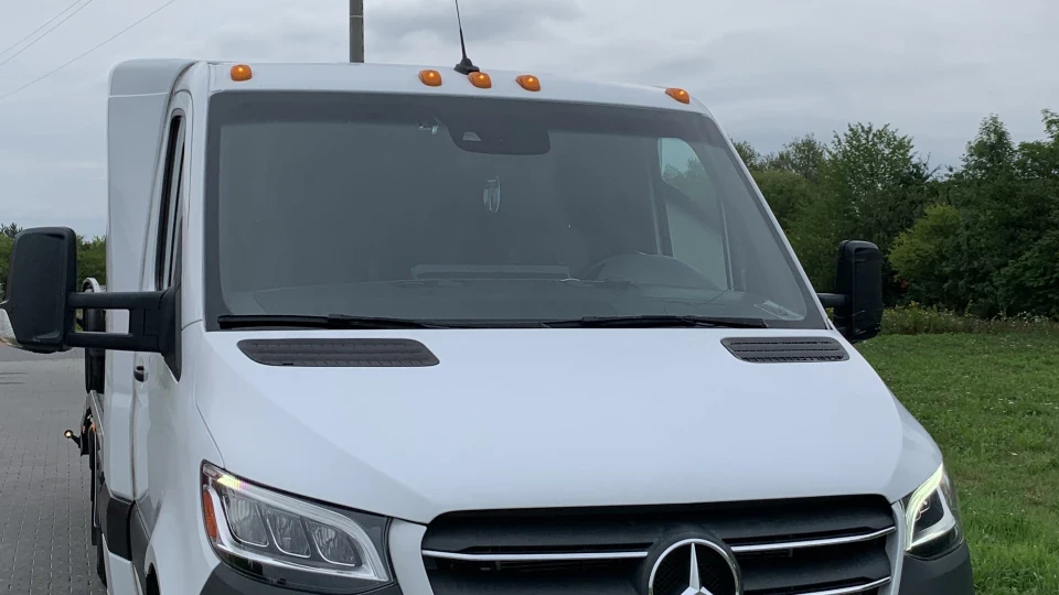 Mercedes-Benz Sprinter 2