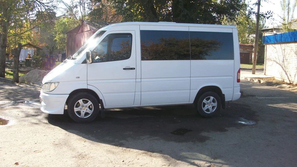 Mercedes-Benz Sprinter 4