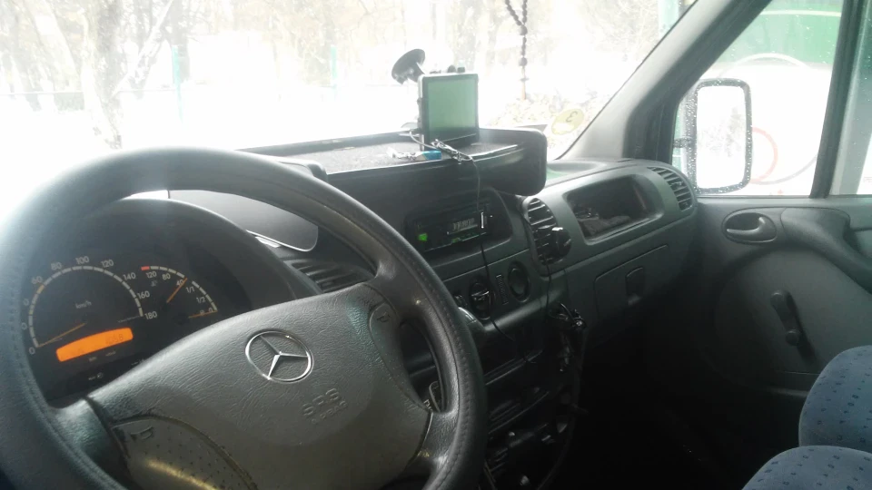 Mercedes-Benz Sprinter 4