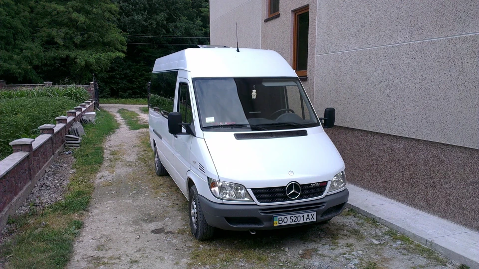 Mercedes-Benz Sprinter 2