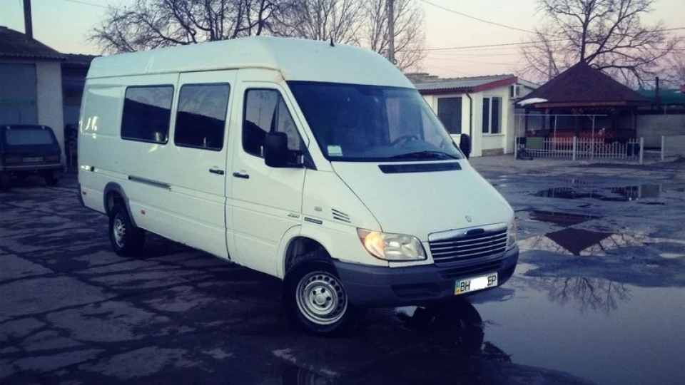 Mercedes-Benz Sprinter 2