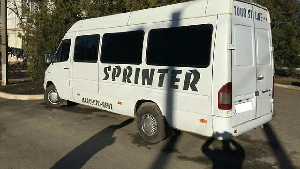 Mercedes-Benz Sprinter 4