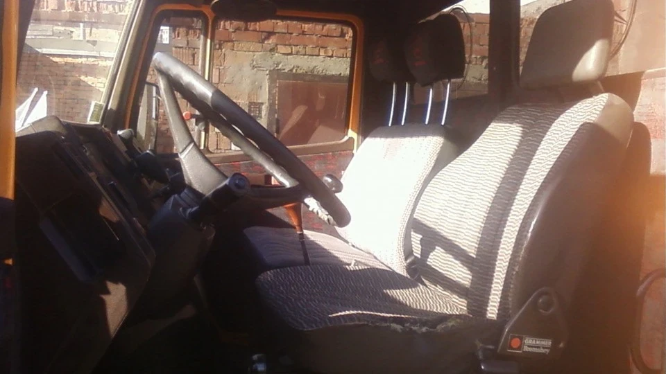 Mercedes-Benz Sprinter 4