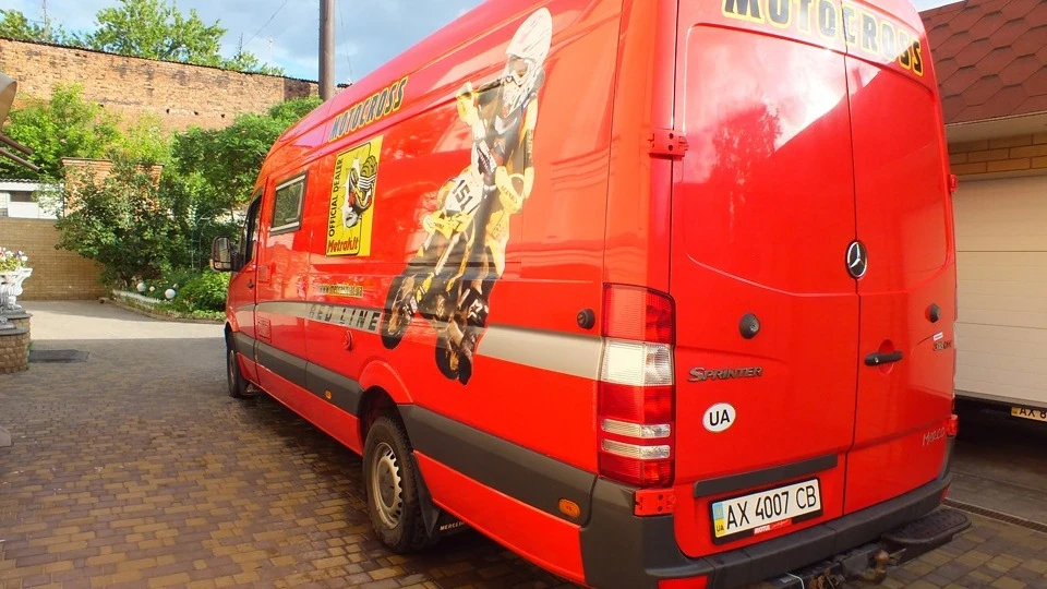 Mercedes-Benz Sprinter 2